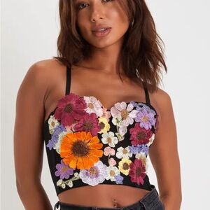 NWT Lulu's Black Floral Embroidered Crop Top